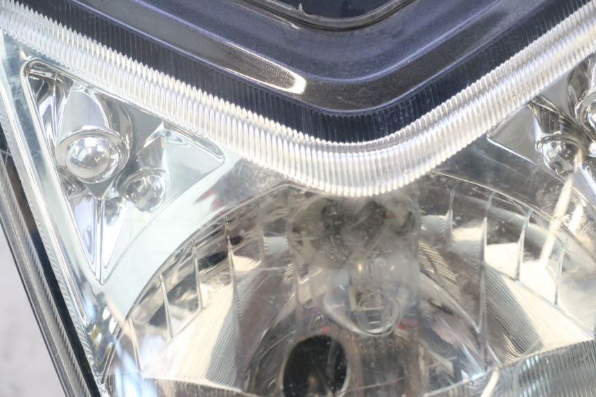 photo de FAROL DIANTEIRO TNT MOTOR ROMA 10' 2T 50 (2011 - 2018) - Vista de perto