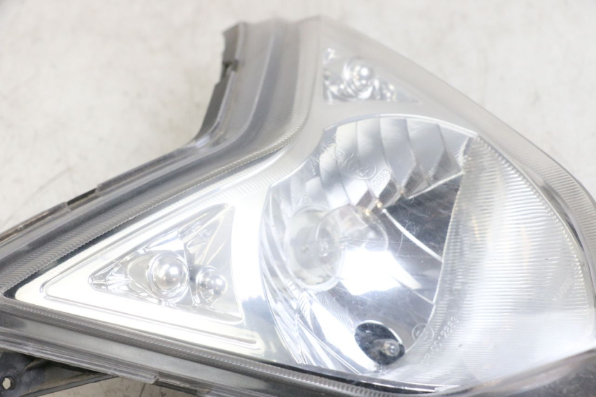 photo de FAROL DIANTEIRO TNT MOTOR ROMA 10' 4T 50 (2007 - 2018) - Estado da superfície