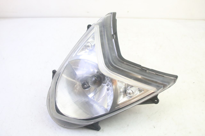 photo de FAROL DIANTEIRO TNT MOTOR ROMA 10' 4T 50 (2019 - 2022) - Zoom do estado de desgaste