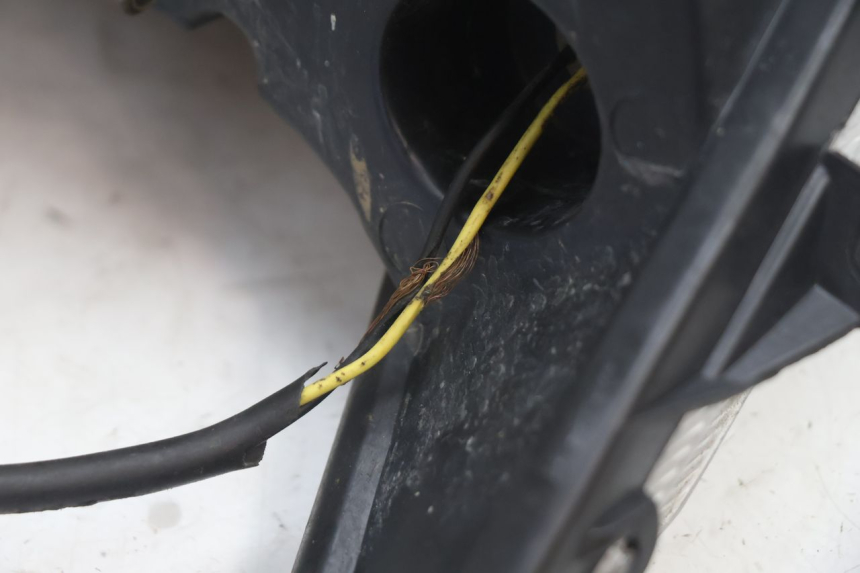 photo de FAROL DIANTEIRO KEEWAY RY6 2T 50 (2011 - 2019) - Marcações e referências