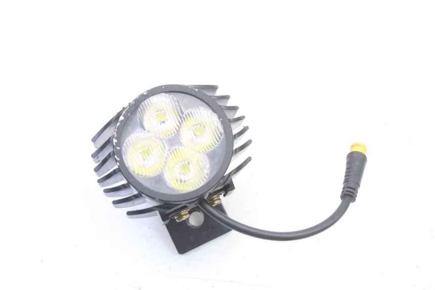 photo de FAROL DIANTEIRO HERO S10 1 - Vista principal