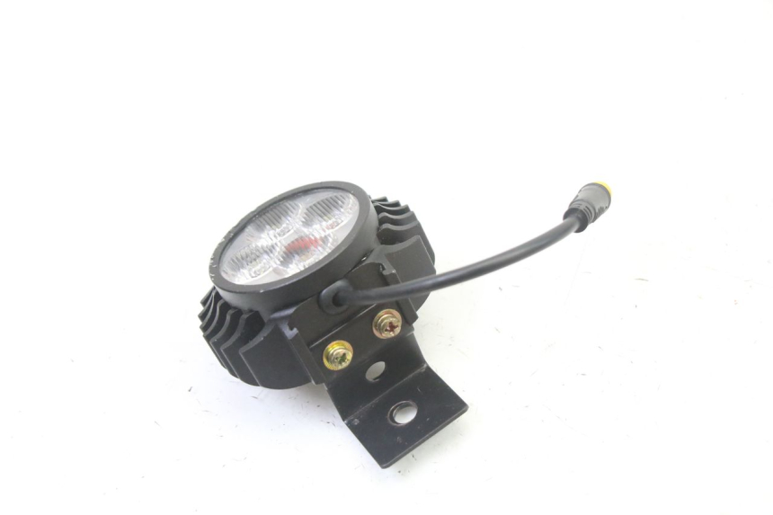 photo de FAROL DIANTEIRO HERO S10 1 - Zoom do estado de desgaste