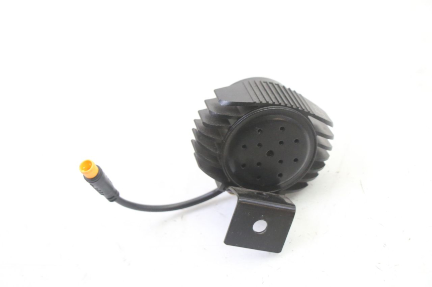 photo de FAROL DIANTEIRO HERO S10 1 - Ampliação técnica