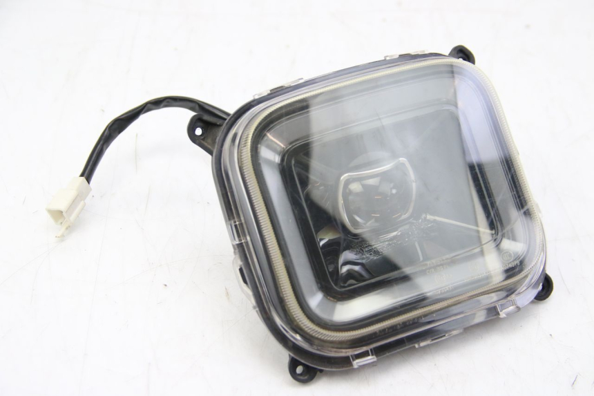 photo de FAROL DIANTEIRO LVNENG S5 1 (2019 - 2023) - Vista principal