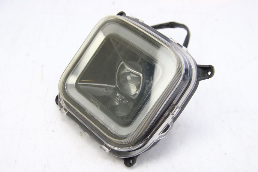 photo de FAROL DIANTEIRO LVNENG S5 1 (2019 - 2023) - Detalhe da peça