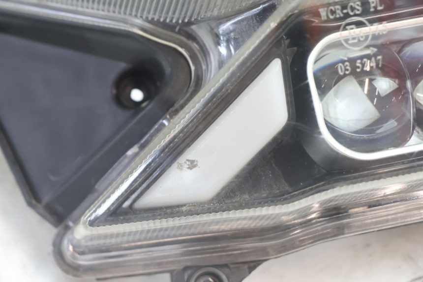 photo de FAROL DIANTEIRO JM MOTORS SANTANA EVO 50 (2024 - 2026) - Detalhe da peça
