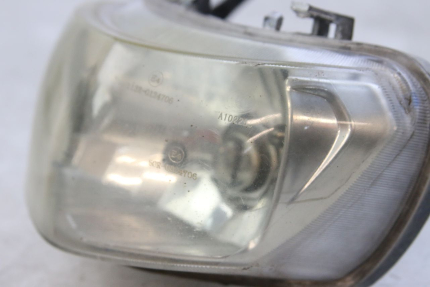 photo de FAROL DIANTEIRO JM MOTORS SANTANA 50 (2014 - 2023) - Outro ângulo de visão