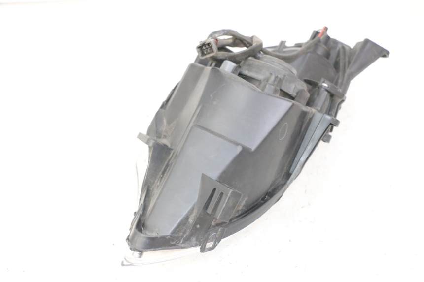 photo de FAROL DIANTEIRO PEUGEOT SATELIS 125 (2013 - 2018) - Inspeção visual