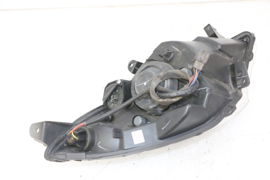 photo de FAROL DIANTEIRO PEUGEOT SATELIS 125 (2013 - 2018) - Zoom de qualidade