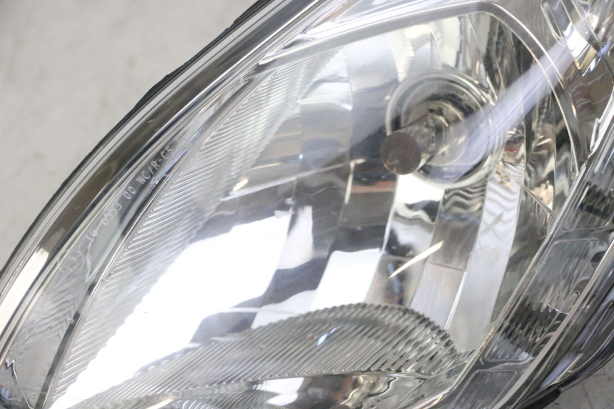 photo de FAROL DIANTEIRO PEUGEOT SATELIS 125 (2013 - 2018) - Ampliação técnica
