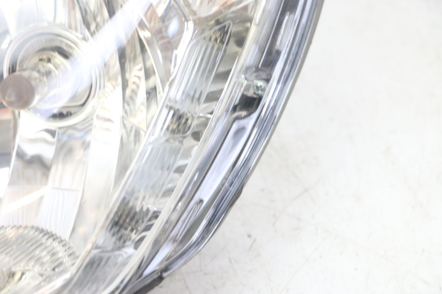 photo de FAROL DIANTEIRO PEUGEOT SATELIS 125 (2013 - 2018) - Estado da superfície