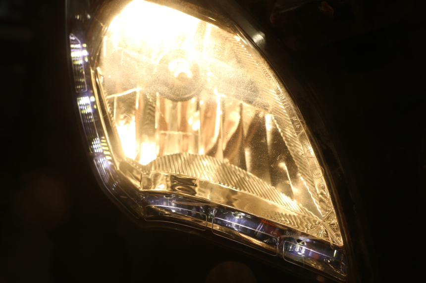 photo de FAROL DIANTEIRO PEUGEOT SATELIS 125 (2013 - 2018) - Ampliação dos componentes