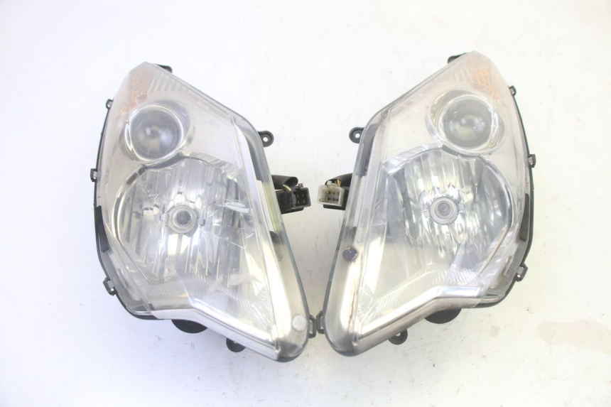 photo de FAROL DIANTEIRO PEUGEOT SATELIS 125 (2006 - 2009) - Vista principal
