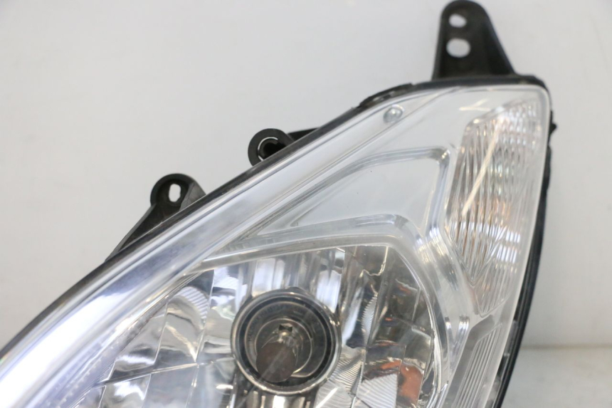 photo de FAROL DIANTEIRO PEUGEOT SATELIS 125 (2013 - 2018) - Zoom de qualidade