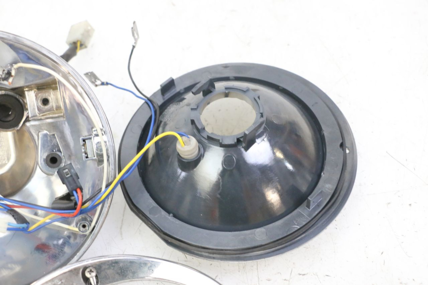 photo de FAROL DIANTEIRO APRILIA SCARABEO GT TOURING 125 (1999 - 2005) - Vista de perto