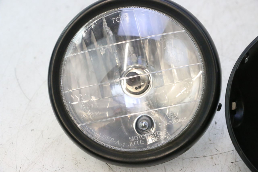 photo de FAROL DIANTEIRO MASH SEVENTY FIVE 125 (2013 - 2021) - Vista de perto