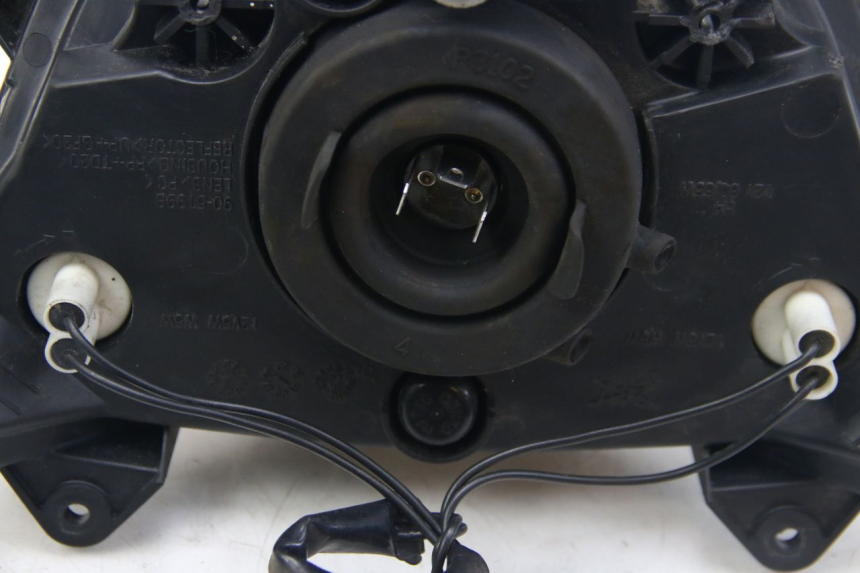 photo de FAROL DIANTEIRO SUZUKI SIXTEEN 125 (2008 - 2010) - Ampliação dos componentes