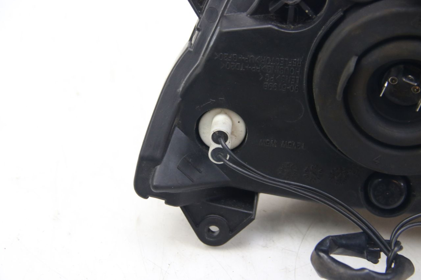photo de FAROL DIANTEIRO SUZUKI SIXTEEN 125 (2008 - 2010) - Estrutura - ampliação