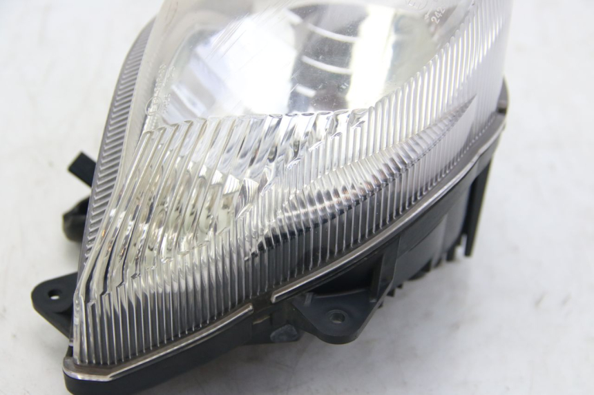 photo de FAROL DIANTEIRO SUZUKI SIXTEEN 125 (2008 - 2010) - Ampliação técnica