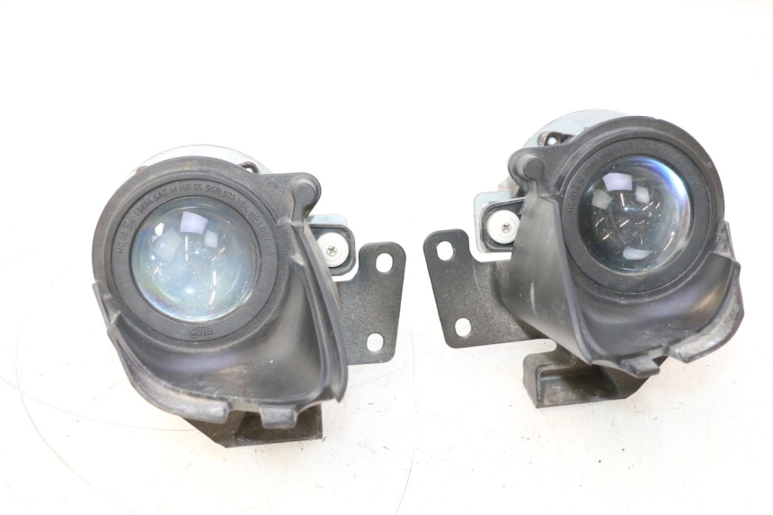 photo de FAROL DIANTEIRO CAN-AM SPYDER RS 1000 (2008 - 2012) - Outro ângulo de visão