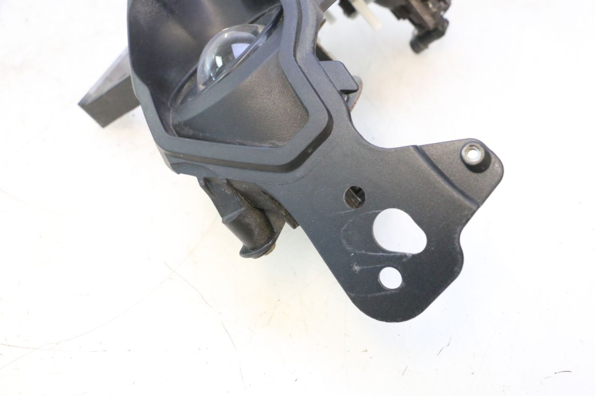 photo de FAROL DIANTEIRO CAN-AM SPYDER RS 1000 (2008 - 2012) - Ampliação técnica