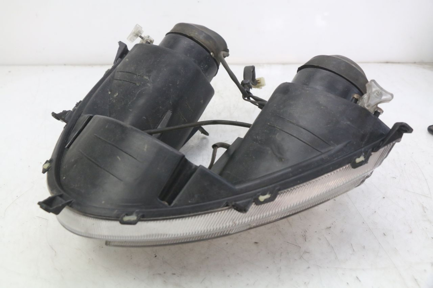 photo de FAROL DIANTEIRO RAZZO STEED 125 (2012 - 2018) - Outro ângulo de visão