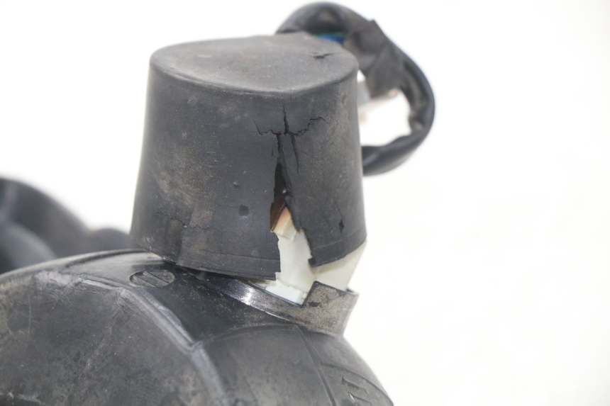 photo de FAROL DIANTEIRO FYM STRADA 50 (2007 - 2014) - Outro ângulo de visão