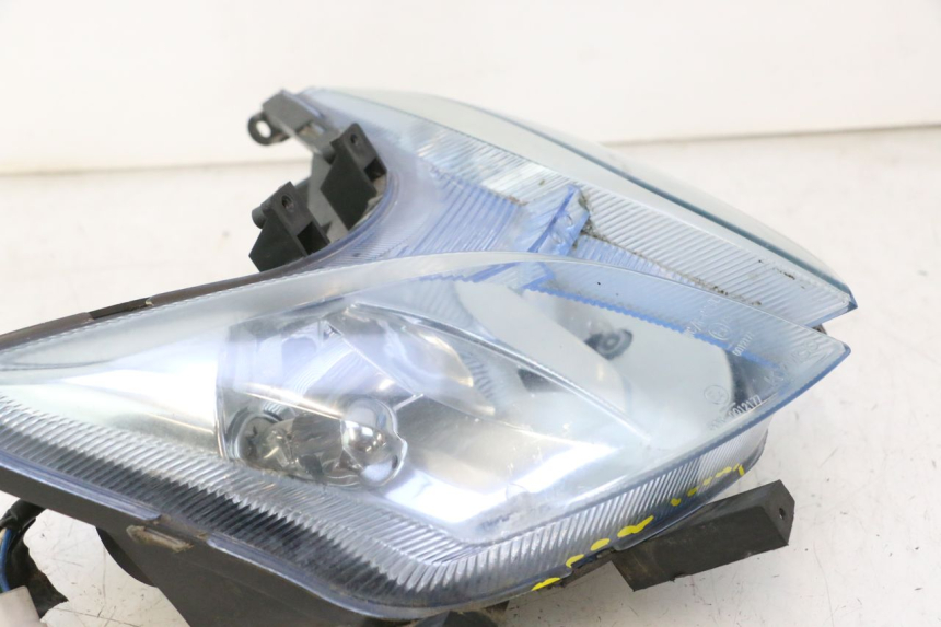 photo de FAROL DIANTEIRO KYMCO SUPER 8 2T 50 (2007 - 2013) - Pontos de fixação