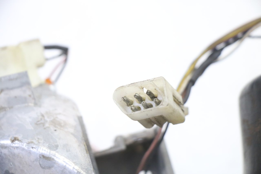 photo de FAROL DIANTEIRO PIAGGIO SUPER LX 125 (2000 - 2003) - Estado da superfície