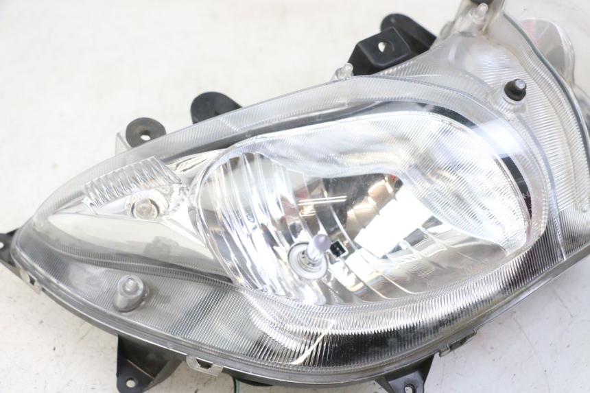 photo de FAROL DIANTEIRO SUZUKI BURGMAN 125 (2018 - 2021) - Detalhe da peça