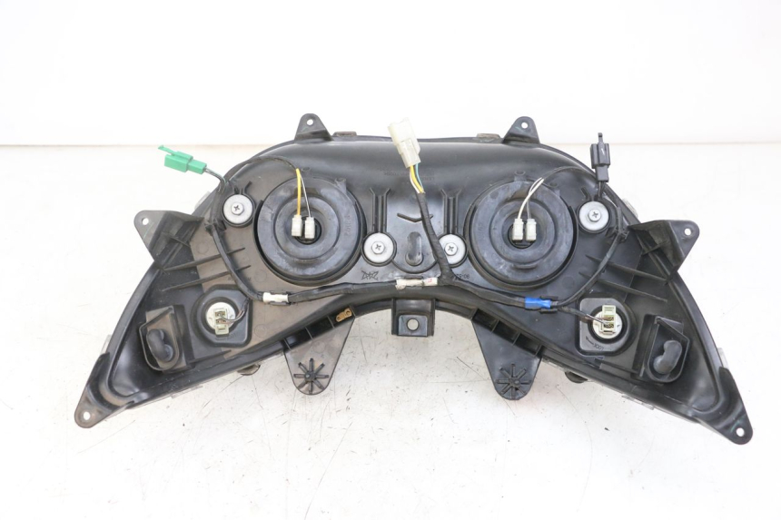 photo de FAROL DIANTEIRO SUZUKI BURGMAN 125 (2018 - 2021) - Estado da superfície