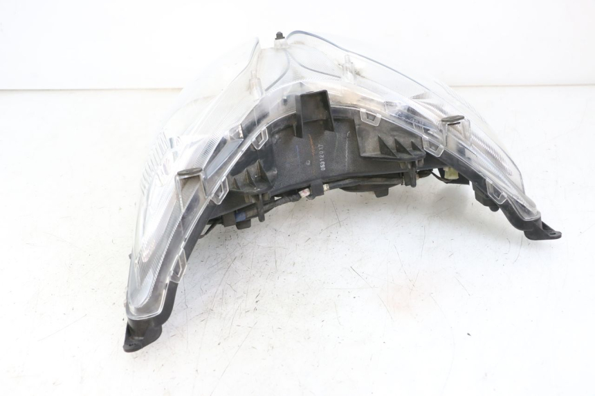 photo de FAROL DIANTEIRO SUZUKI BURGMAN 125 (2018 - 2021) - Marcações e referências