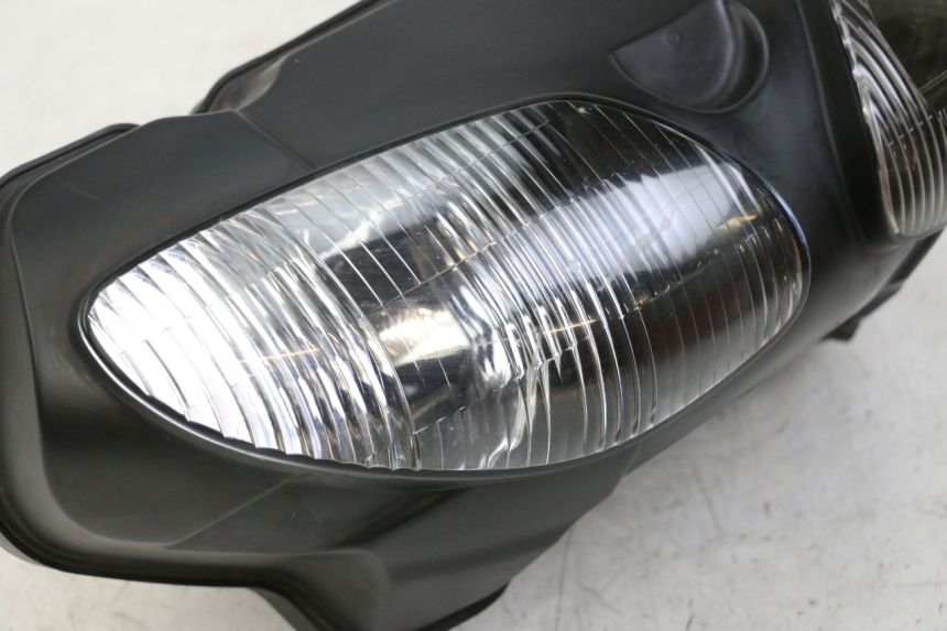 photo de FAROL DIANTEIRO SUZUKI SV S 650 (1999 - 2002) - Marcações e referências