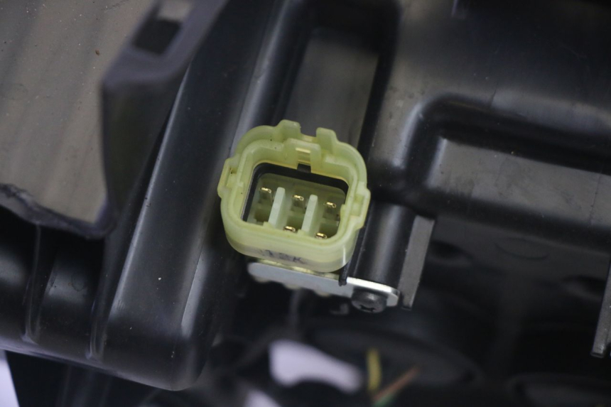 photo de FAROL DIANTEIRO YAMAHA TRICITY 300 (2020 - 2024) - Detalhes característicos