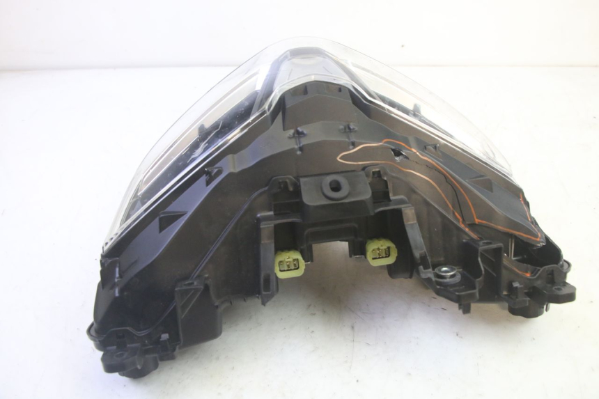 photo de FAROL DIANTEIRO YAMAHA TRICITY 300 (2020 - 2024) - Marcações e referências