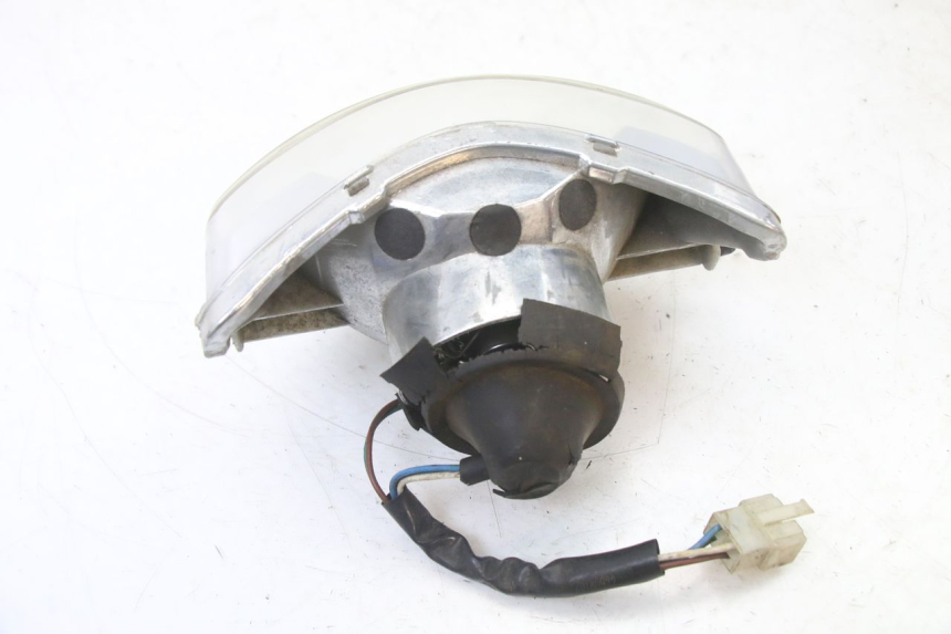 photo de FAROL DIANTEIRO PEUGEOT TWEET PRO CARGO 50 (2018 - 2022) - Outro ângulo de visão