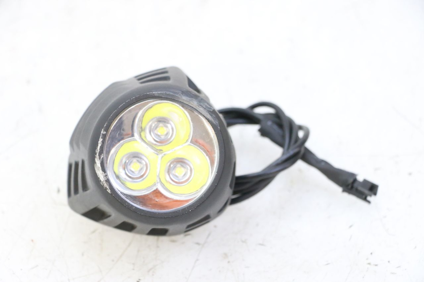 photo de FAROL DIANTEIRO DUALTRON VICTOR LIMITED 1 - Vista principal