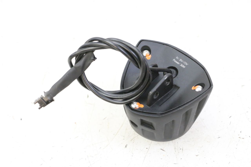 photo de FAROL DIANTEIRO DUALTRON VICTOR LIMITED 1 - Vista geral