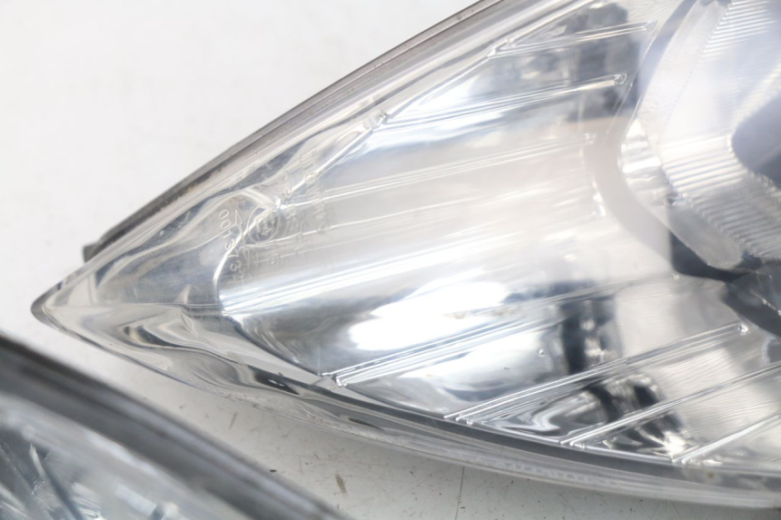 photo de FAROL DIANTEIRO EUROCKA VIRTUALITY GT 4T 50 (2011 - 2017) - Zoom do estado de desgaste