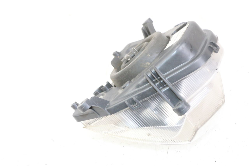 photo de FAROL DIANTEIRO PEUGEOT VIVACITY NEW 4T 50 (2008 - 2017) - Detalhe da peça