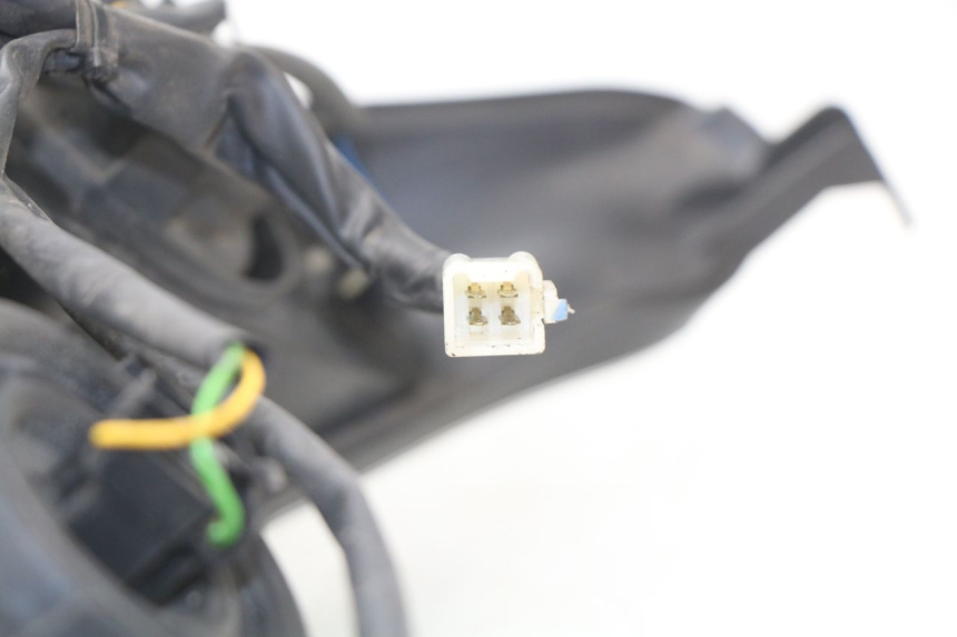 photo de FAROL DIANTEIRO YAMAHA XMAX X-MAX 125 (2006 - 2009) - Detalhe da peça