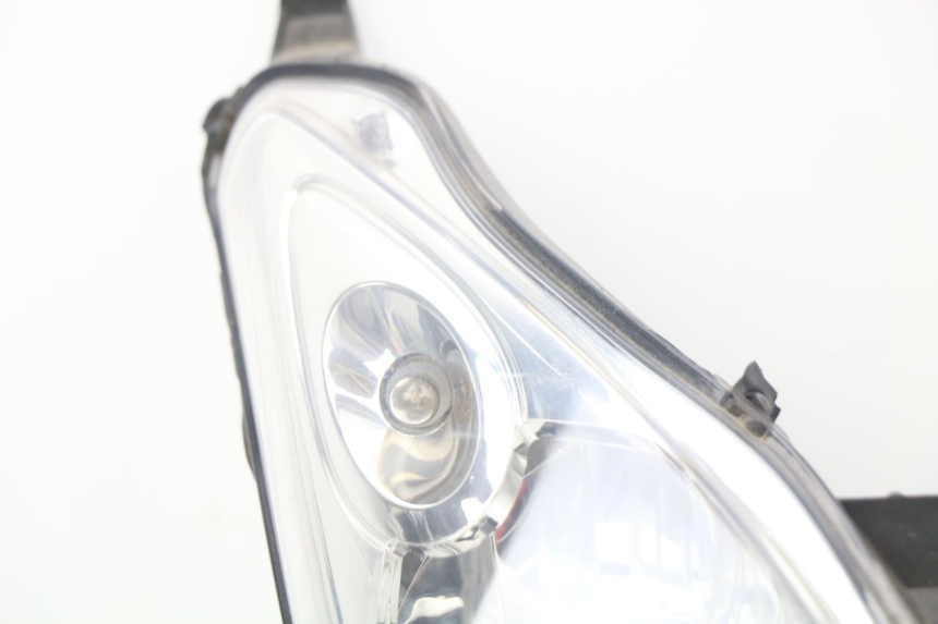 photo de FAROL DIANTEIRO YAMAHA XMAX X-MAX 125 (2006 - 2009) - Imagem adicional