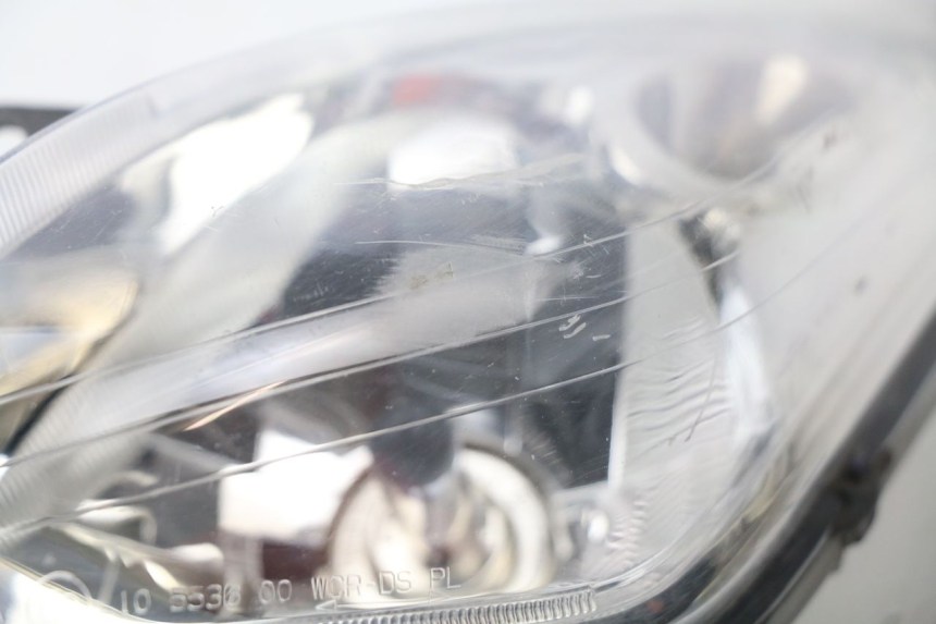 photo de FAROL DIANTEIRO YAMAHA XMAX X-MAX 125 (2006 - 2009) - Vista geral