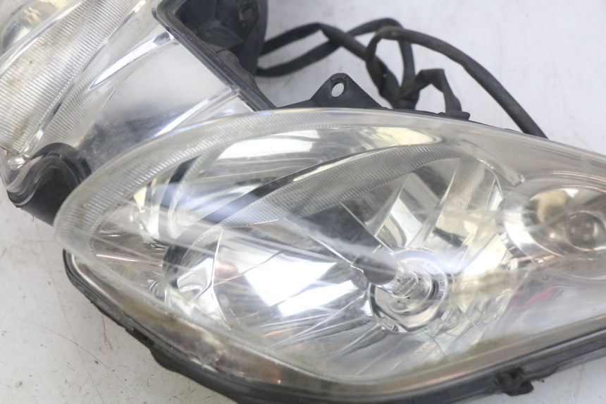 photo de FAROL DIANTEIRO YAMAHA XMAX X-MAX 125 (2006 - 2009) - Imagem adicional