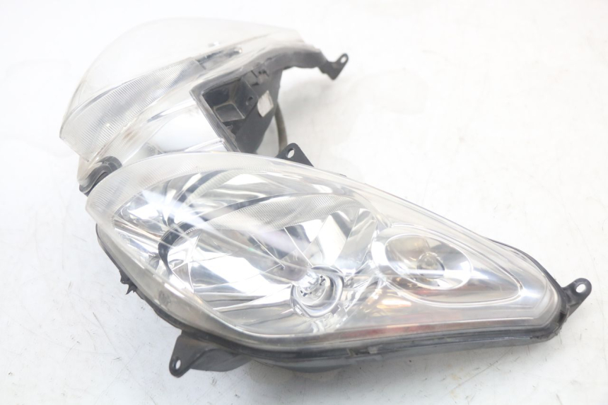 photo de FAROL DIANTEIRO YAMAHA XMAX X-MAX 125 (2006 - 2009) - Outro ângulo de visão