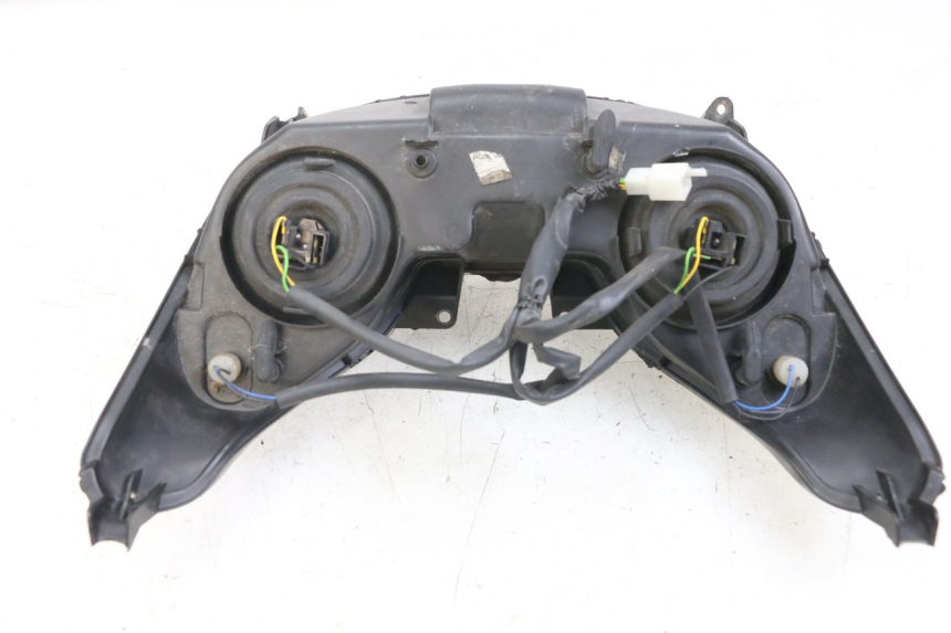 photo de FAROL DIANTEIRO YAMAHA XMAX X-MAX 125 (2006 - 2009) - Zoom do estado de desgaste