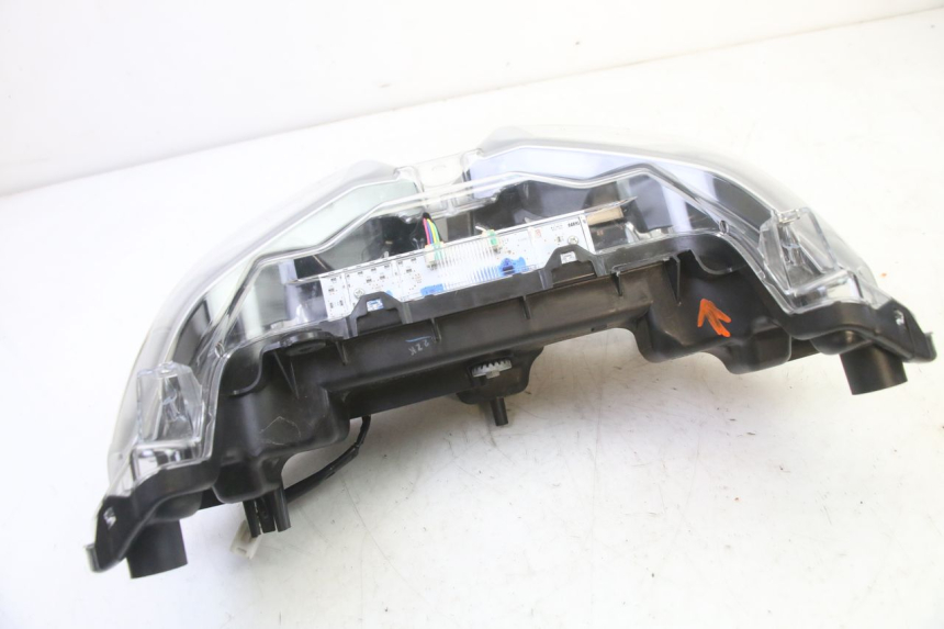 photo de FAROL DIANTEIRO YAMAHA XMAX X-MAX 125 (2021 - 2025) - Outro ângulo de visão