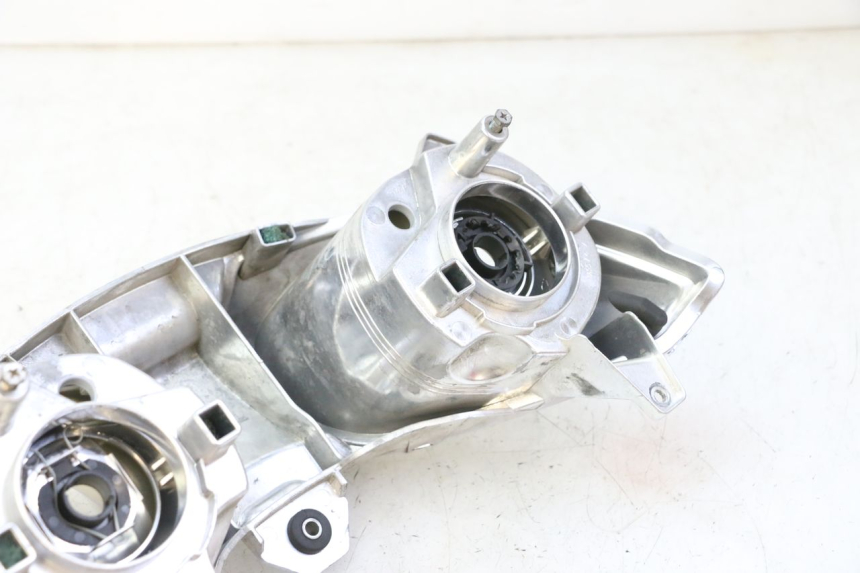 photo de FAROL DIANTEIRO YAMAHA X-MAX XMAX 125 (2010 - 2013) - Peça verificada