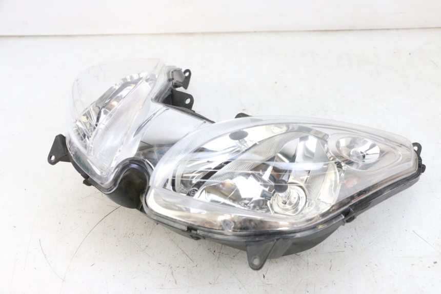 photo de FAROL DIANTEIRO YAMAHA XMAX X-MAX 125 (2006 - 2009) - Vista geral
