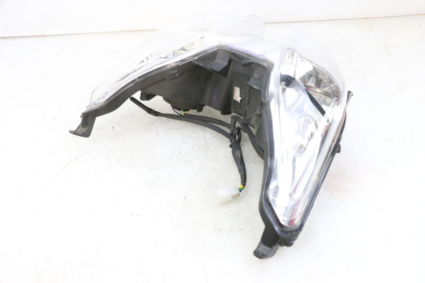 photo de FAROL DIANTEIRO YAMAHA XMAX X-MAX 125 (2006 - 2009) - Peça verificada